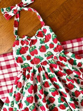 Vintage style girls summer Strawberry Print Halter Full twirl Sundress NWT’s